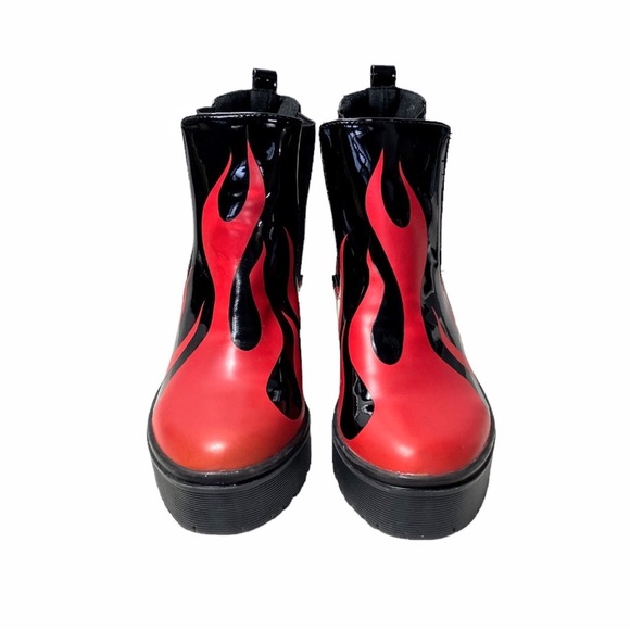 Iron Fist Fire Flame Red and Black Grunge Harajuku Boots Size 5 - Picture 3 of 16